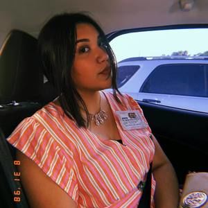 Meet your Posher, Yaneth